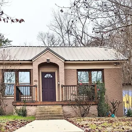 Charming Home On Callahan